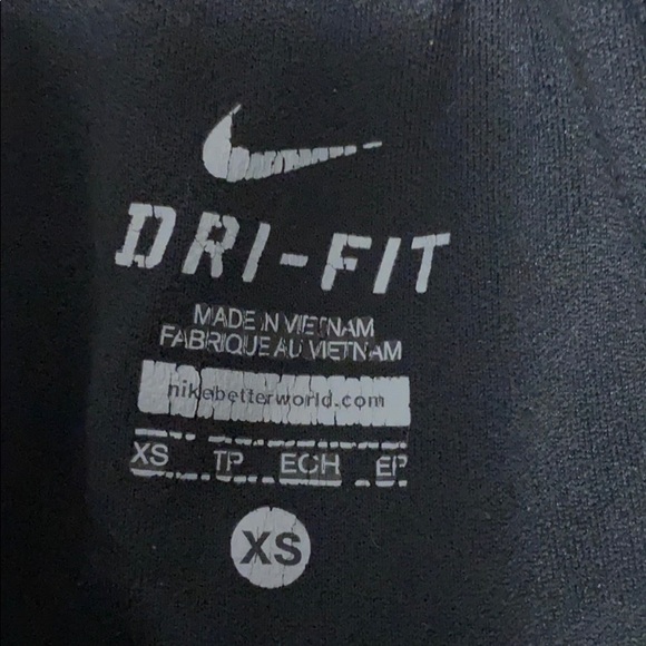 Nike classic shorts - Picture 3 of 4